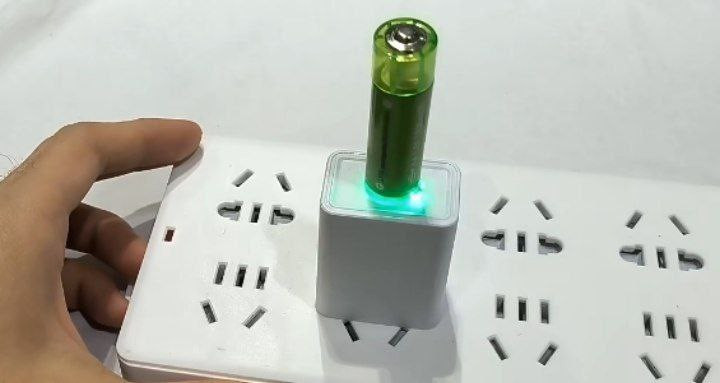 خرید آنلاین باتری قلمی شارژی