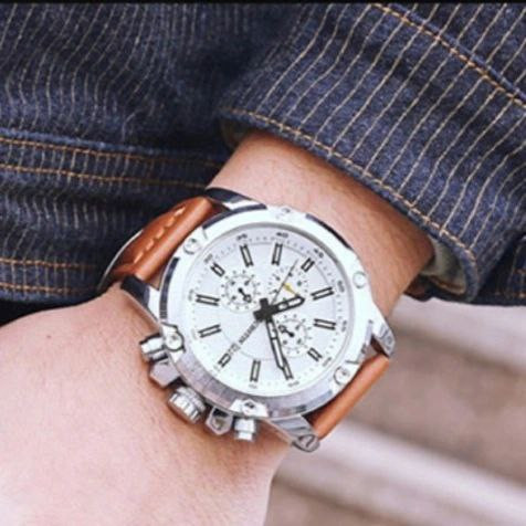 خرید آنلاین ساعت مردانه اوچستین