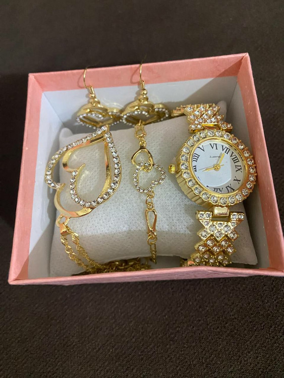 ست ساعت زنانه