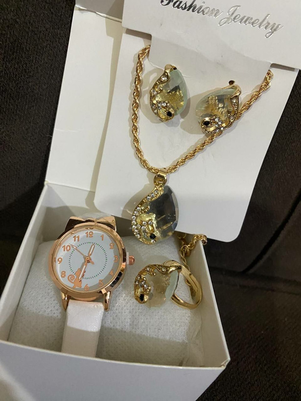 ست ساعت زنانه